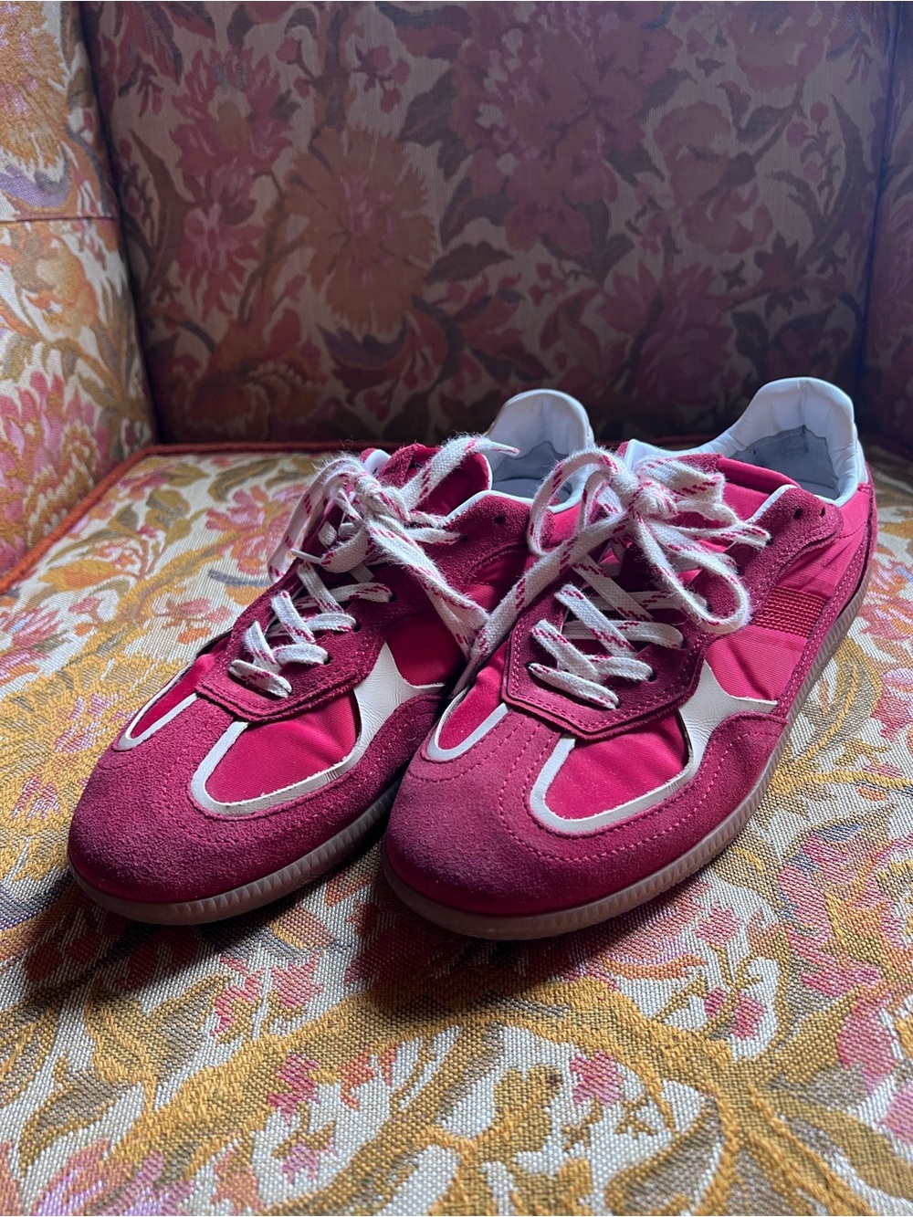 Alohas Tb.490 Rife Sheen Red Leather
Sneakers